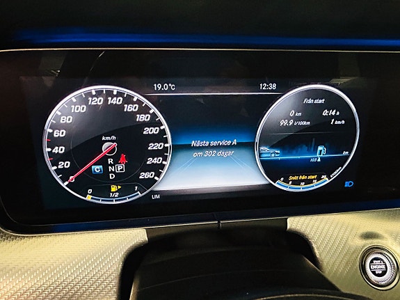 Mercedes-Benz E200 d 22 of 30