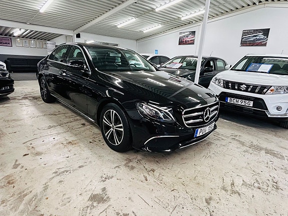 Mercedes-Benz E200 d 2 of 5