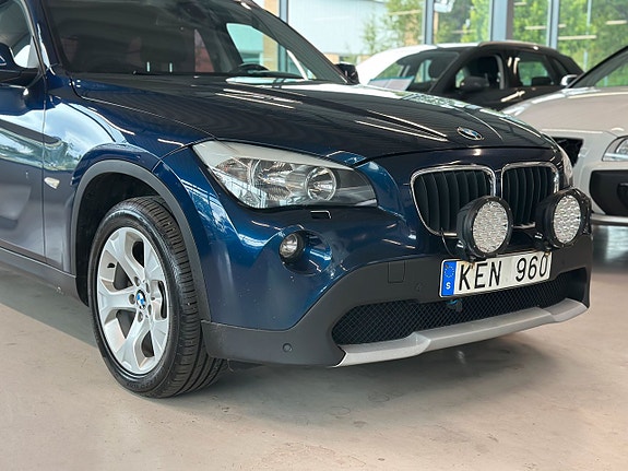 BMW X1 3 of 5