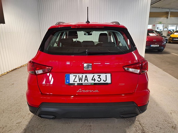 Seat Arona 4 of 5