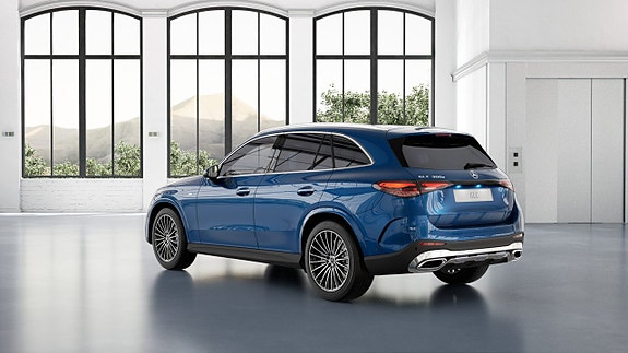 Mercedes-Benz GLC300 e 6 of 10