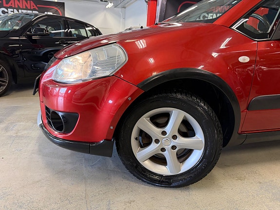 Suzuki SX4 2 of 20