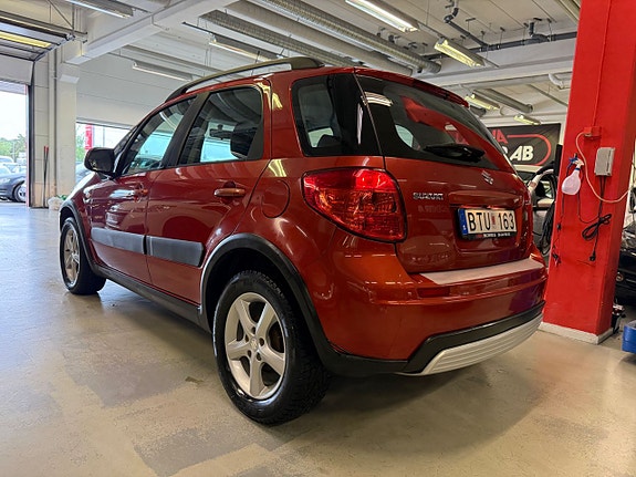 Suzuki SX4 8 of 20