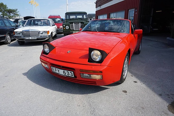 Porsche 944 10 of 30