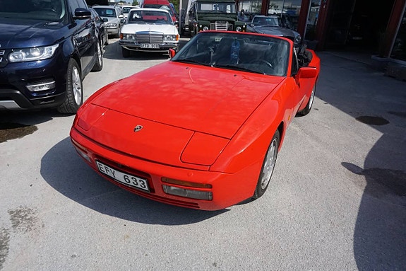 Porsche 944 14 of 30
