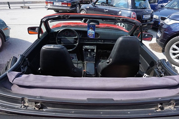 Porsche 944 15 of 30
