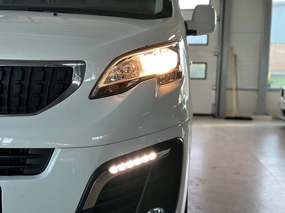 Peugeot Expert 5 of 5