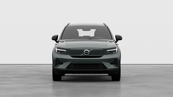 Volvo EX40 6 of 17
