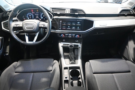 Audi Q3 9 of 25