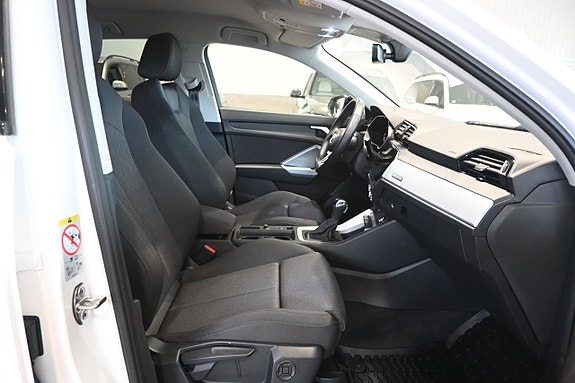 Audi Q3 11 of 25