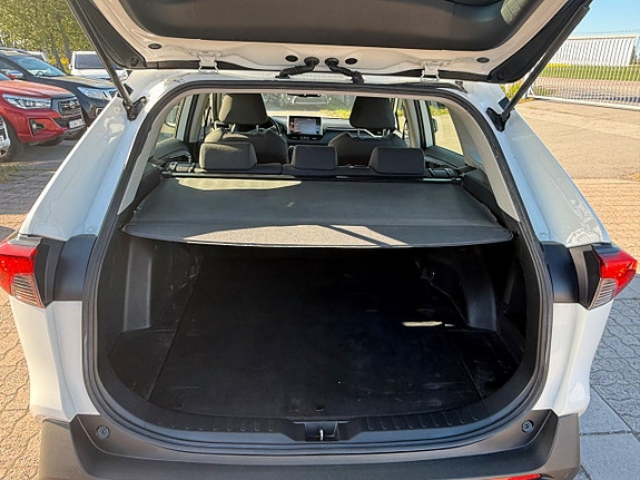 Toyota RAV4 13 of 21