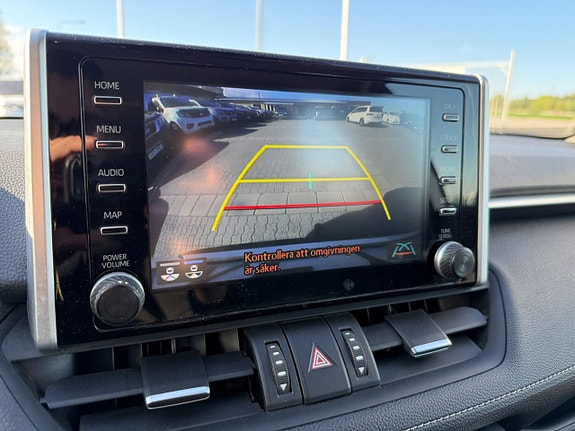 Toyota RAV4 18 of 21