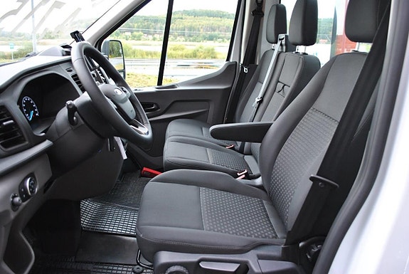 Ford Transit 7 of 19