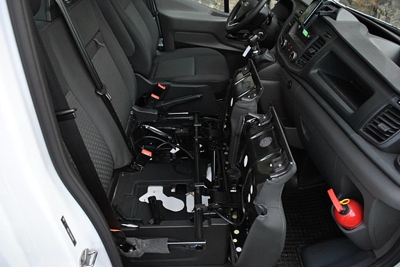 Ford Transit 15 of 19