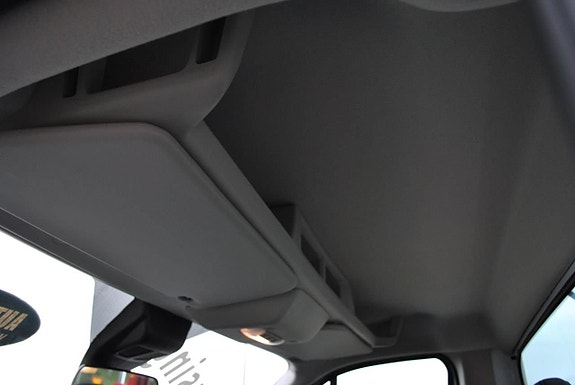 Ford Transit 9 of 19