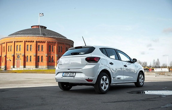 Dacia Sandero 2 of 5