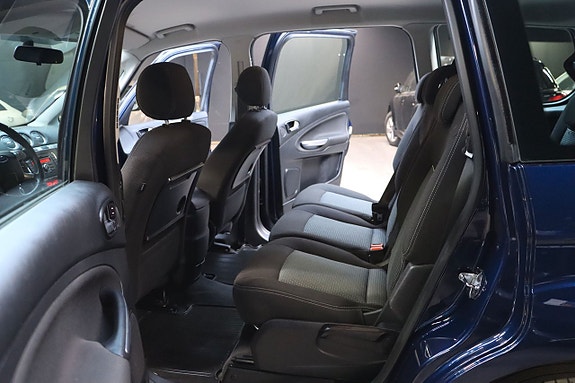 Ford Galaxy 11 of 21
