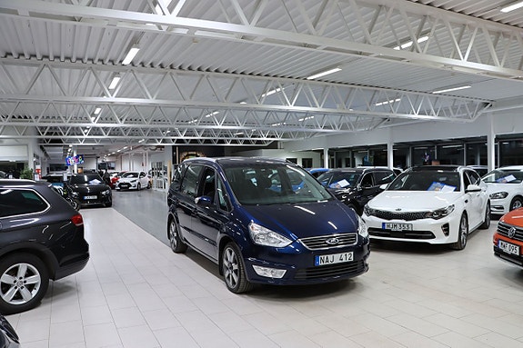 Ford Galaxy 3 of 21