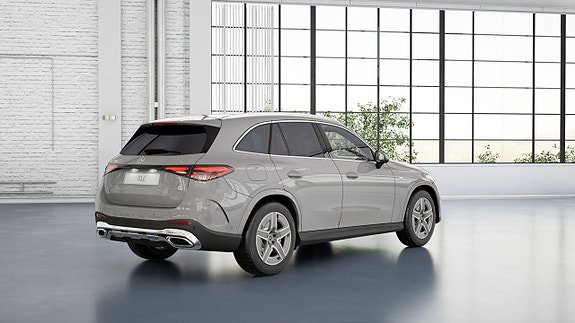 Mercedes-Benz GLC300 e 6 of 15