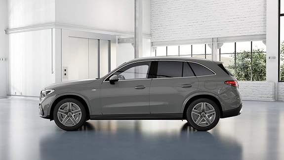 Mercedes-Benz GLC300 e 5 of 5