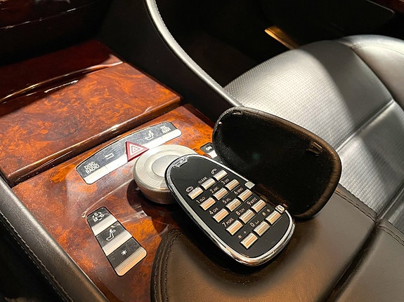 Mercedes-Benz CL63 19 of 30