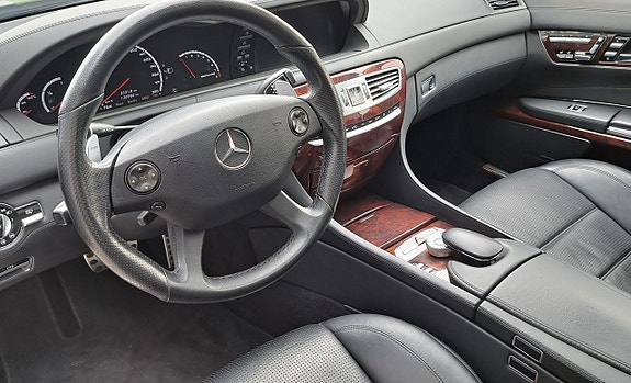 Mercedes-Benz CL63 13 of 30