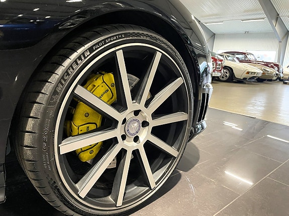Mercedes-Benz CL63 10 of 30