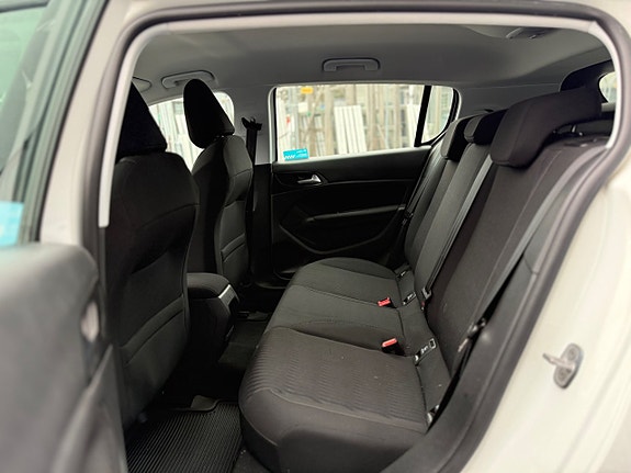Peugeot 308 20 of 30