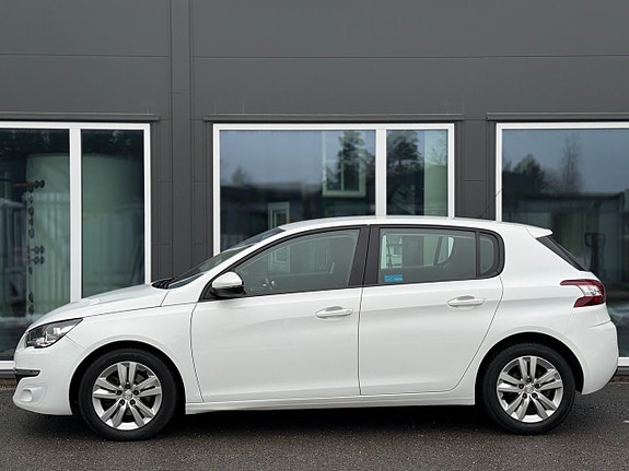 Peugeot 308 16 of 30
