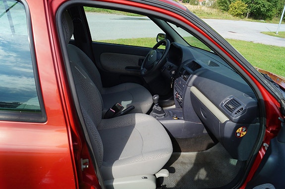 Renault Clio 5 of 11