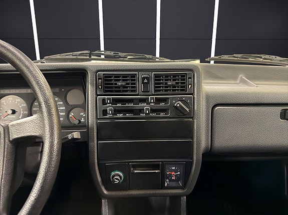 Volvo 360 26 of 27