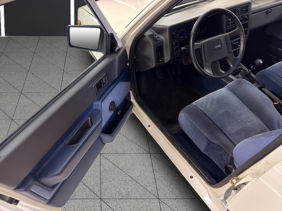 Volvo 360 14 of 27