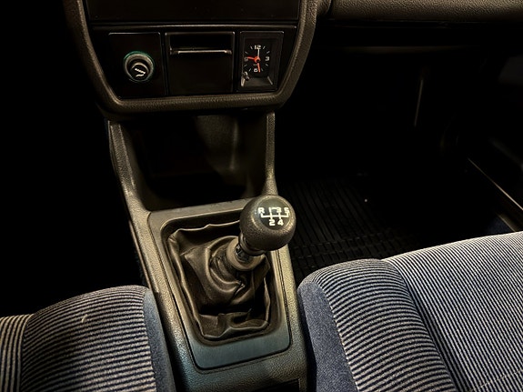 Volvo 360 25 of 27