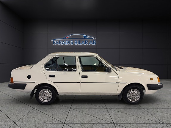 Volvo 360 6 of 27