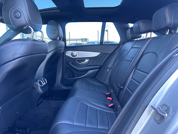 Mercedes-Benz C220 d 23 of 25