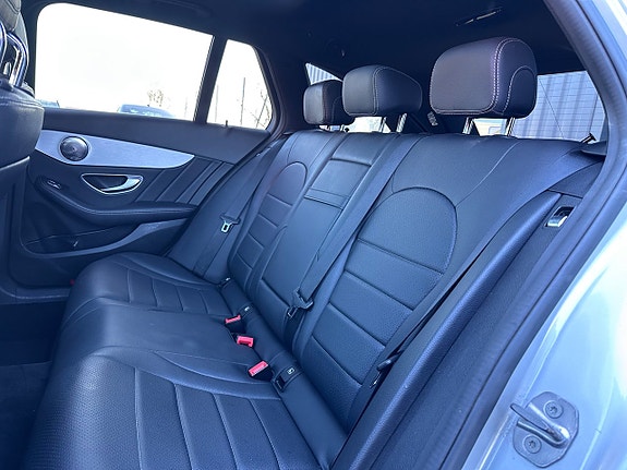 Mercedes-Benz C220 d 21 of 25
