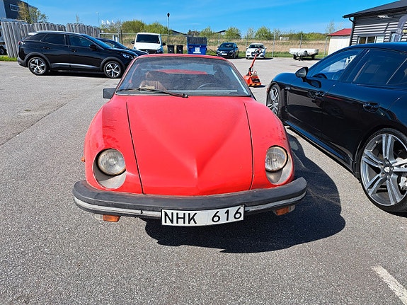 Volkswagen 1302 3 of 5
