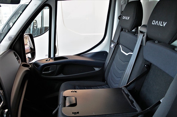 Iveco 70C18H 4 of 5