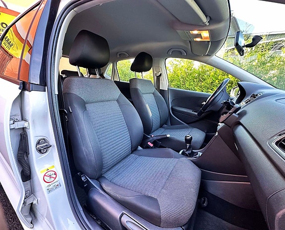 Volkswagen Polo 9 of 19