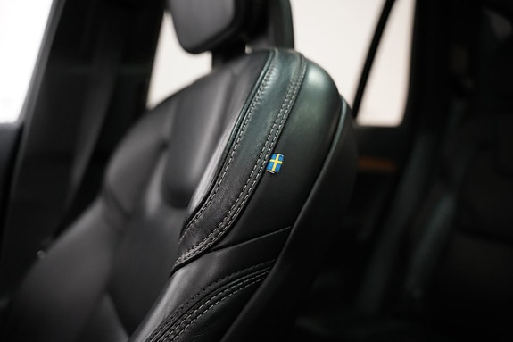 Volvo XC90 12 of 30