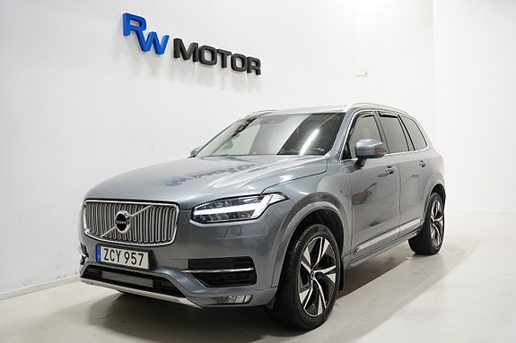 Volvo XC90 2 of 30