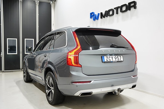 Volvo XC90 5 of 30