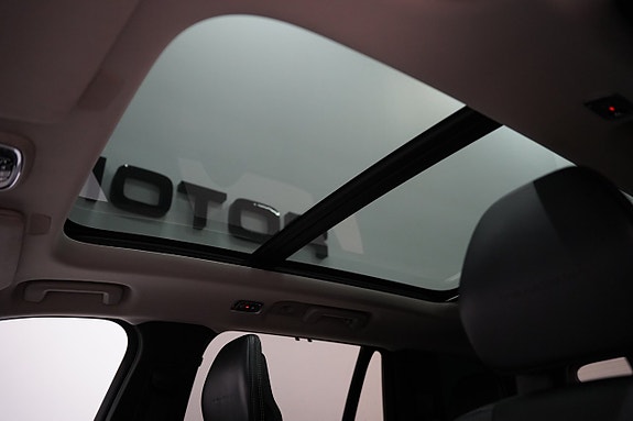 Volvo XC90 9 of 30