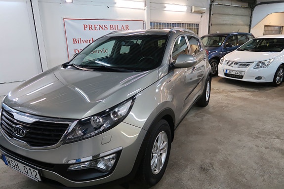 Kia Sportage 2 of 5
