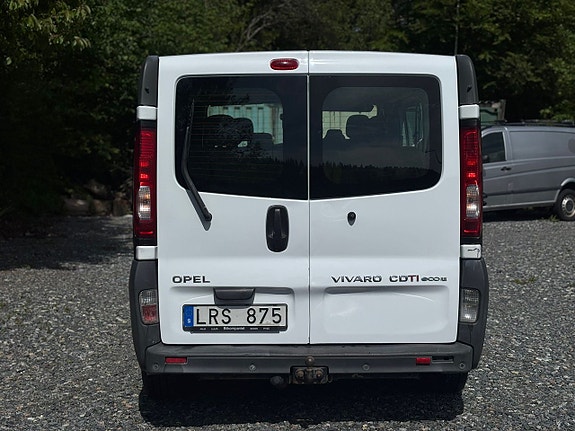 Opel Vivaro 6 of 30