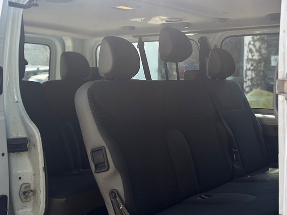 Opel Vivaro 21 of 30