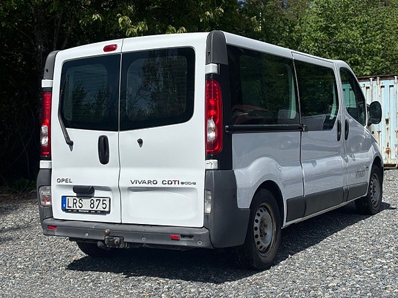 Opel Vivaro 7 of 30