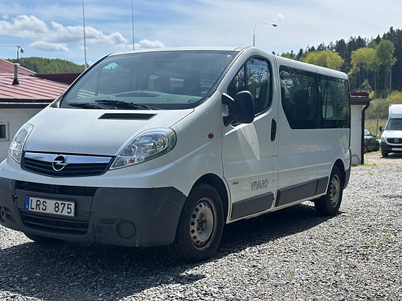 Opel Vivaro 14 of 30