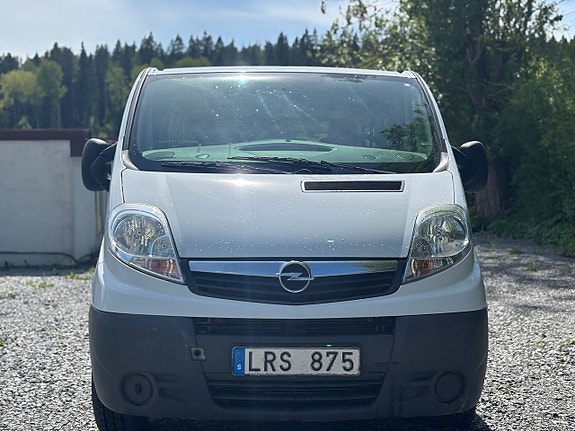 Opel Vivaro 5 of 5