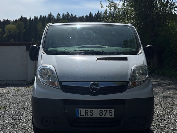 Opel Vivaro 4 of 5